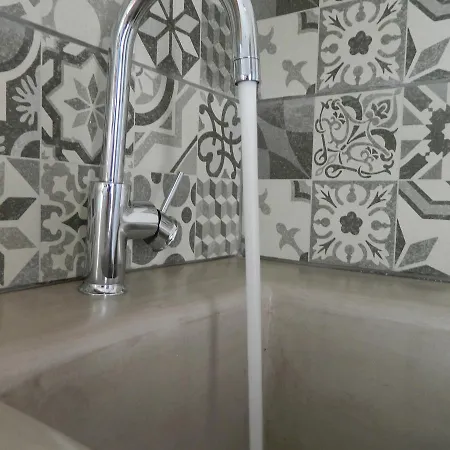 Apart-hotel Ampelos