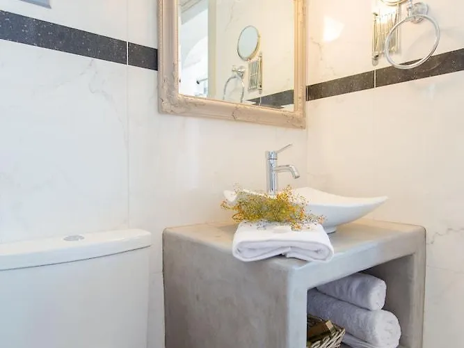 Hotel apartamentowy Ampelos