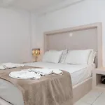Ampelos Aparthotel 3*