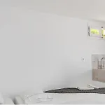 Ampelos Aparthotel Plaka (Naxos)