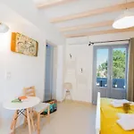 Ampelos Aparthotel 3*