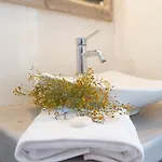 Ampelos Aparthotel